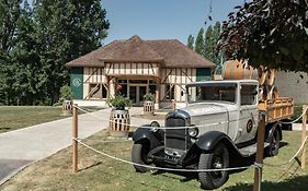 Logis Hotel-Restaurant Domaine De Montecristo Et Gite L'Evasion Dantes
